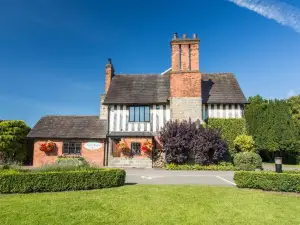 The Moat House