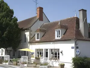 Logis Hôtel du Pont Neuf