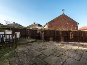 Toast Lettings | Park Drive, a 4 bedroom 2 bathroom house with ample parking