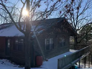 Family Cabin with spectacular views!