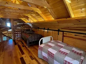 Cozy Cabin Hidden in Amish Country