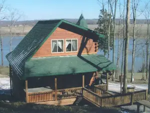 INCREDIBLE river scenes from the plush and comfortable Loft Bedroom