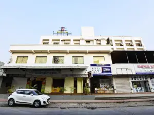 Hotel New Devanshi Inn