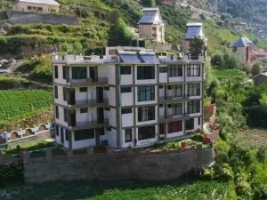 Hotel Blue Pine