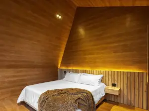 Oculto Refugio de Bosque