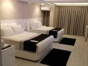 Kremon Hotel