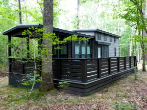 Outstanding Cottage with Fire Pit in Monteagle, Tennessee