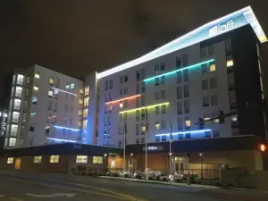 Aloft Newport on the Levee