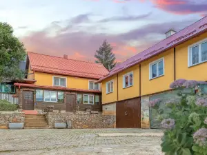 Nice Home in Skare with 7 Bedrooms, Indoor Swimming Pool and Swimming Pool