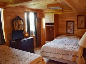 Townhouse Hotel
