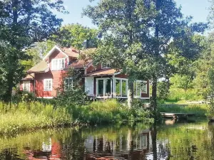 Gorgeous Home in Kopparberg with Wifi