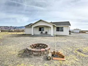 Sunny Pahrump Hideaway w/ Patio + Fire Pit!