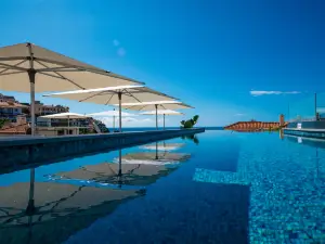 Pestana Fisherman Village