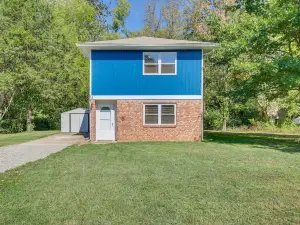New Richmond Home w/ Back Patio, Grill & Fire Pit!