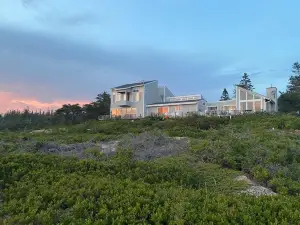 Large, secluded home with beautiful private stone beach to explore!