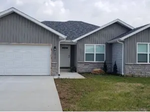 New 2021 home 3 BR, PEACEFUL GETAWAY Ozark