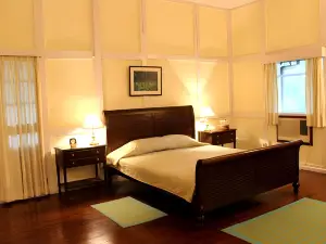 Chowkidinghee Heritage Tea Bungalow