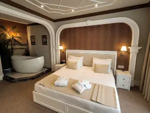 Dbd Hotel Bayraklı