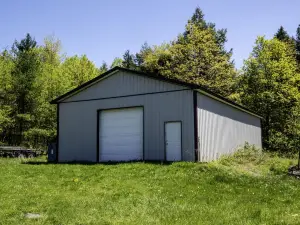 Scenic Escape with Hiking and Ski Access - Luxurious Mountain Haven