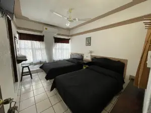 Hotel Moreno