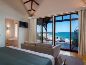 Montebelo Milibangalala Bay Resort