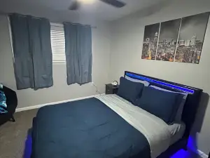 Urban 1-bedroom apartment outside of Charlotte, NC