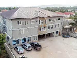 ยูนิไซมอส โรงแรม