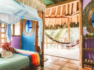 Balsa Surf Camp by Rotamundos