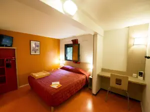 Premiere Classe Orleans Ouest - la Chapelle Saint Mesmin