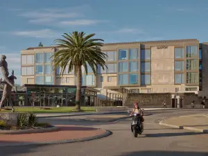 Warders Hotel by Garde