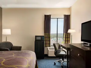 Super 8 by Wyndham Liverpool/Syracuse North Airport