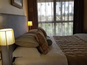 Hawkdun Rise Vineyard & Accommodation
