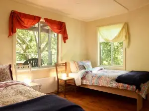Koko Guesthouse - Two Bedroom Option
