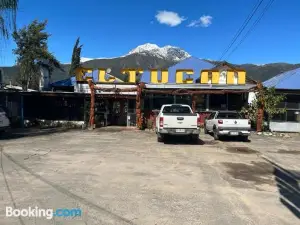 Restaurant y Lodge El Tucán
