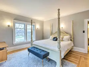 Historic Cadillac Home: Walk to Lake & Downtown!