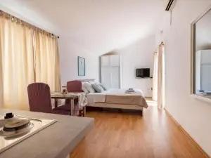 Studio Apartmani LEŽENIĆ