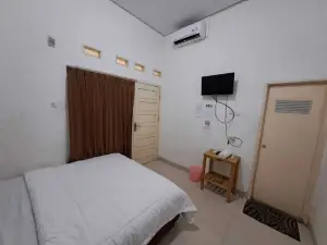 Super OYO Prasetya Homestay