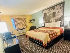 Super 8 by Wyndham Warrenton