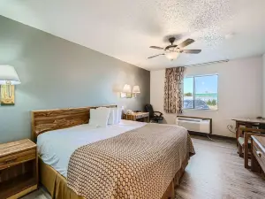 Travelodge by Wyndham Longmont