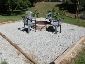 Blue Heron Cottage with Game Room, Deck and Hot Tub!