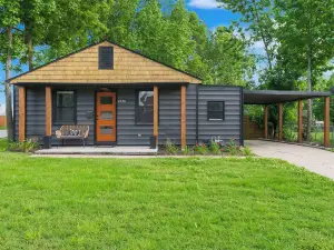 Kings, Kitchens & Comfort In Modern Cedar Home