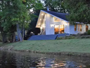 Pet-Friendly Riverfront Cabin on 5 Acres with Fast Wi-Fi in Central U.P..