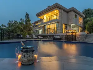 Cleo Lake Kivu Hotel