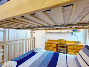 River-view condo on Crystal River with loft, deck, community firepit & fireplace