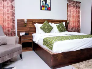 Rainforest Lodge