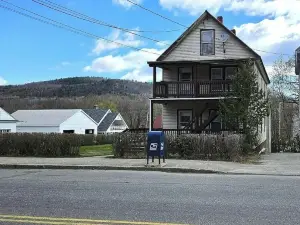 Cozy 2-bedroom apartment in lovely Rumford