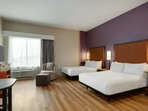 ลิฟสมาร์ท สตูดิโอส์ บาย ฮิลตัน โคโคโม