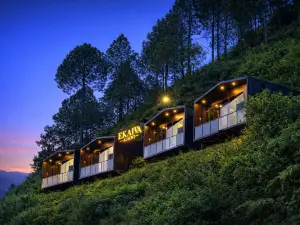 埃卡瓦度假村, 新泰裡: 精品湖景飯店