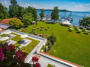 Yachthotel Chiemsee GmbH