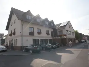 ZUR BOERSCH